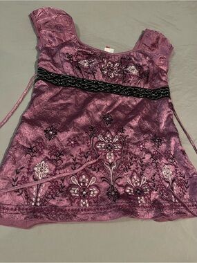 Size L Heart Soul Y2K satin
empire tie back purple blouse, indie 2000’s top